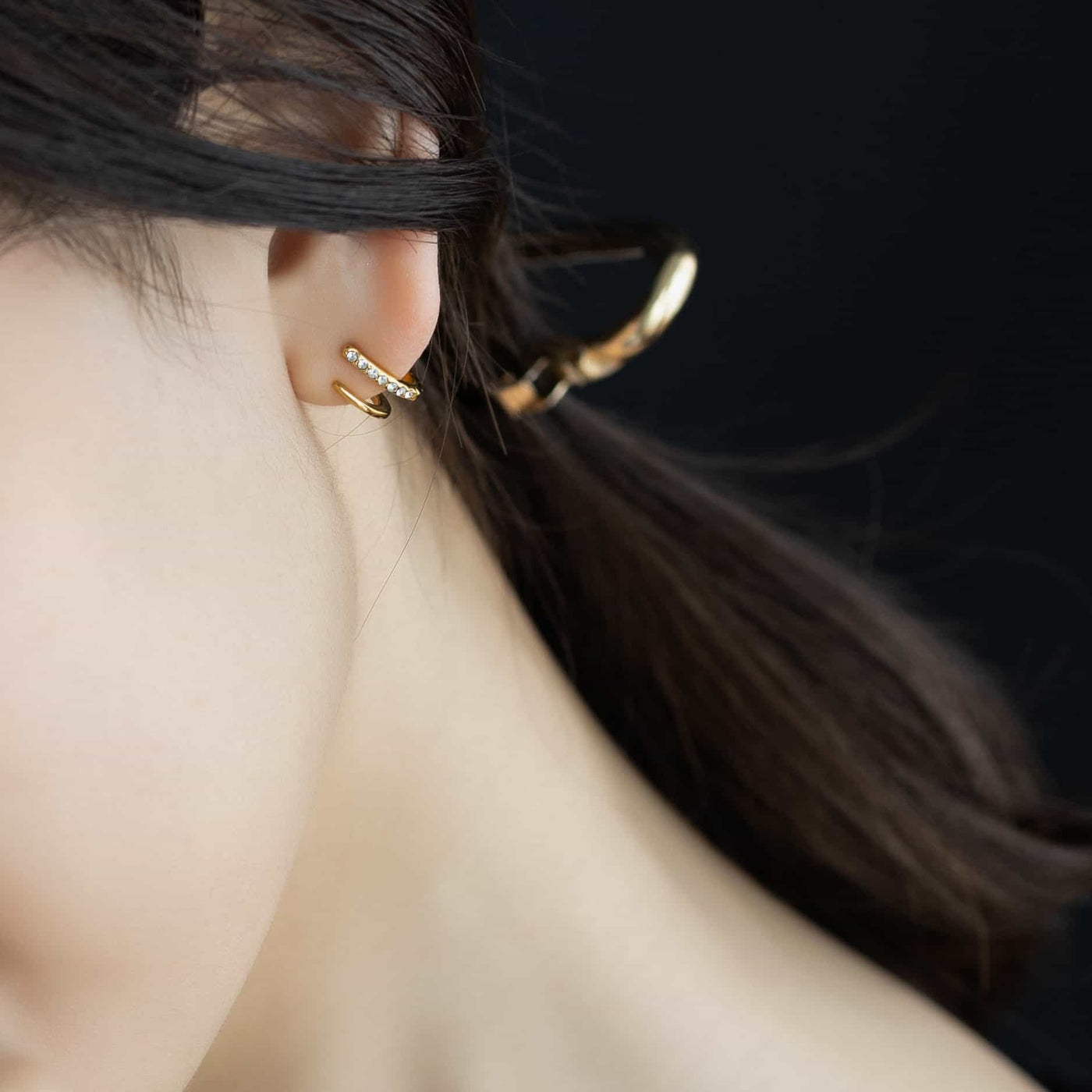 ビジュー ダブルライン ピアス p113