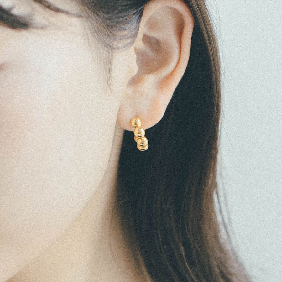 ball hoop earrings p54