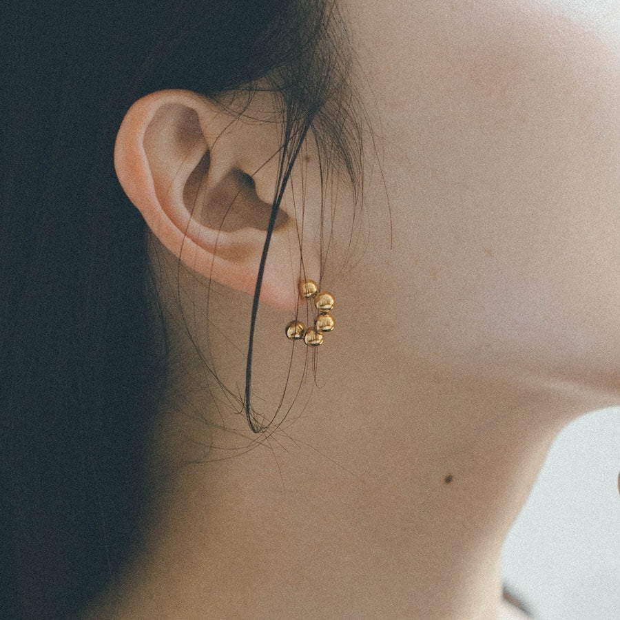 ball hoop earrings p54