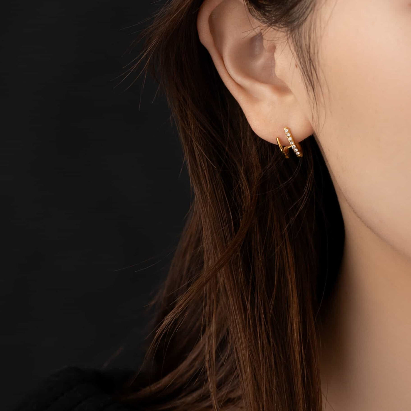 ビジュー ダブルライン ピアス p113