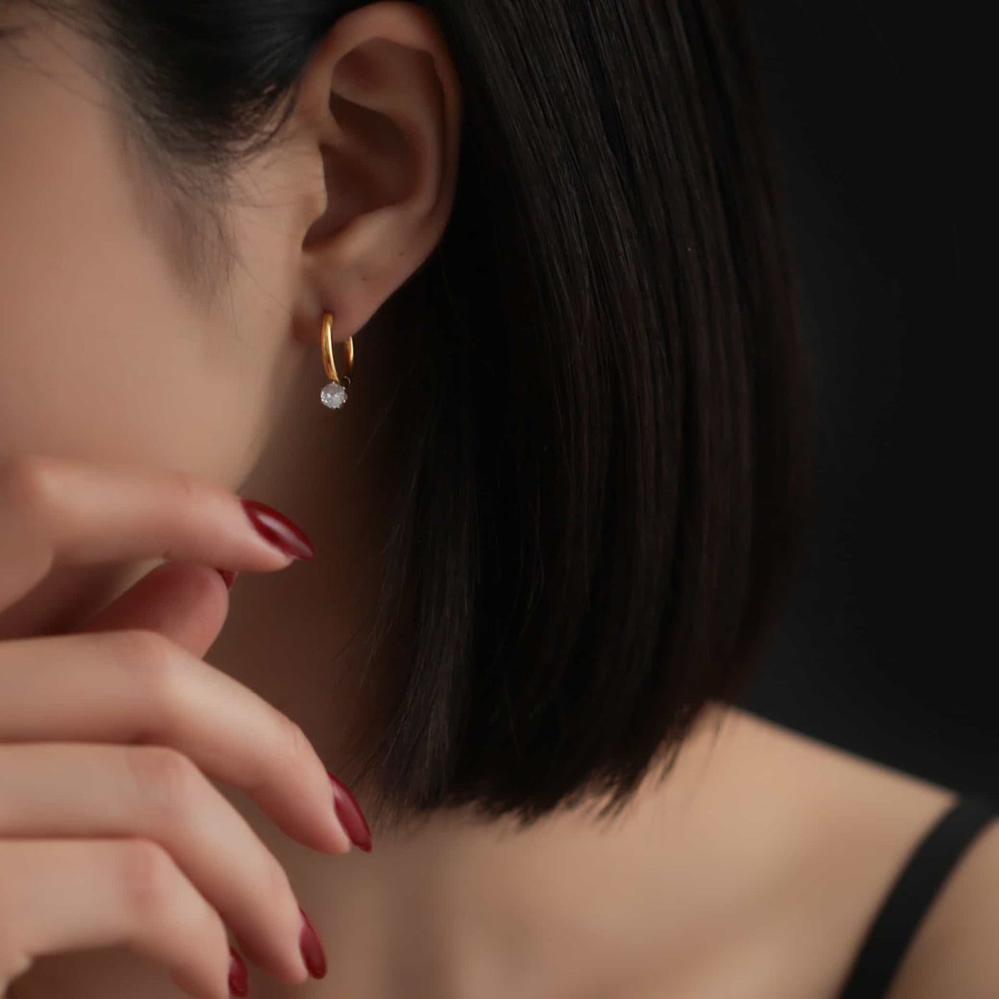 Zirconia hoop earrings p28