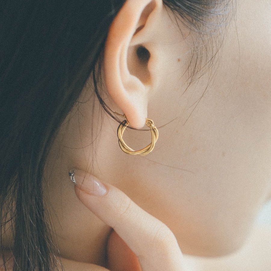 twisted hoop earrings p5