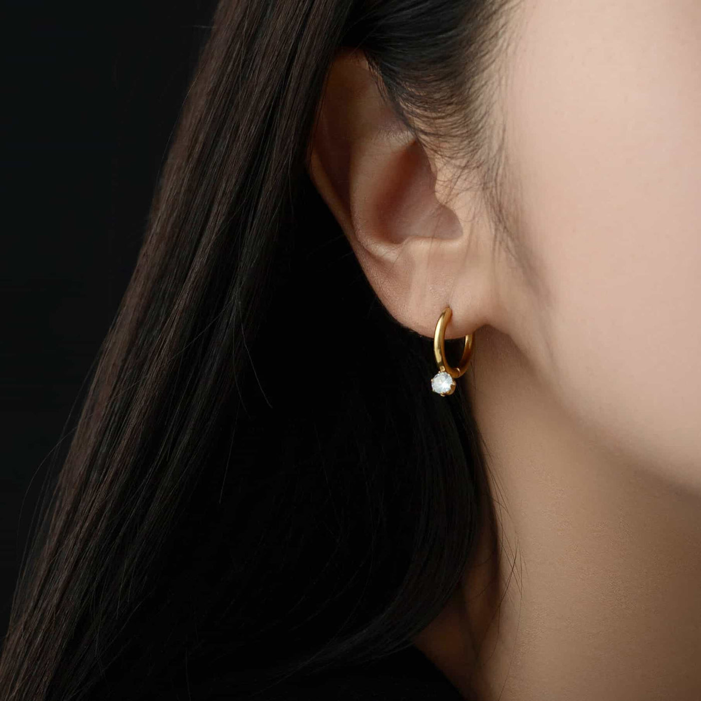 Zirconia hoop earrings p28