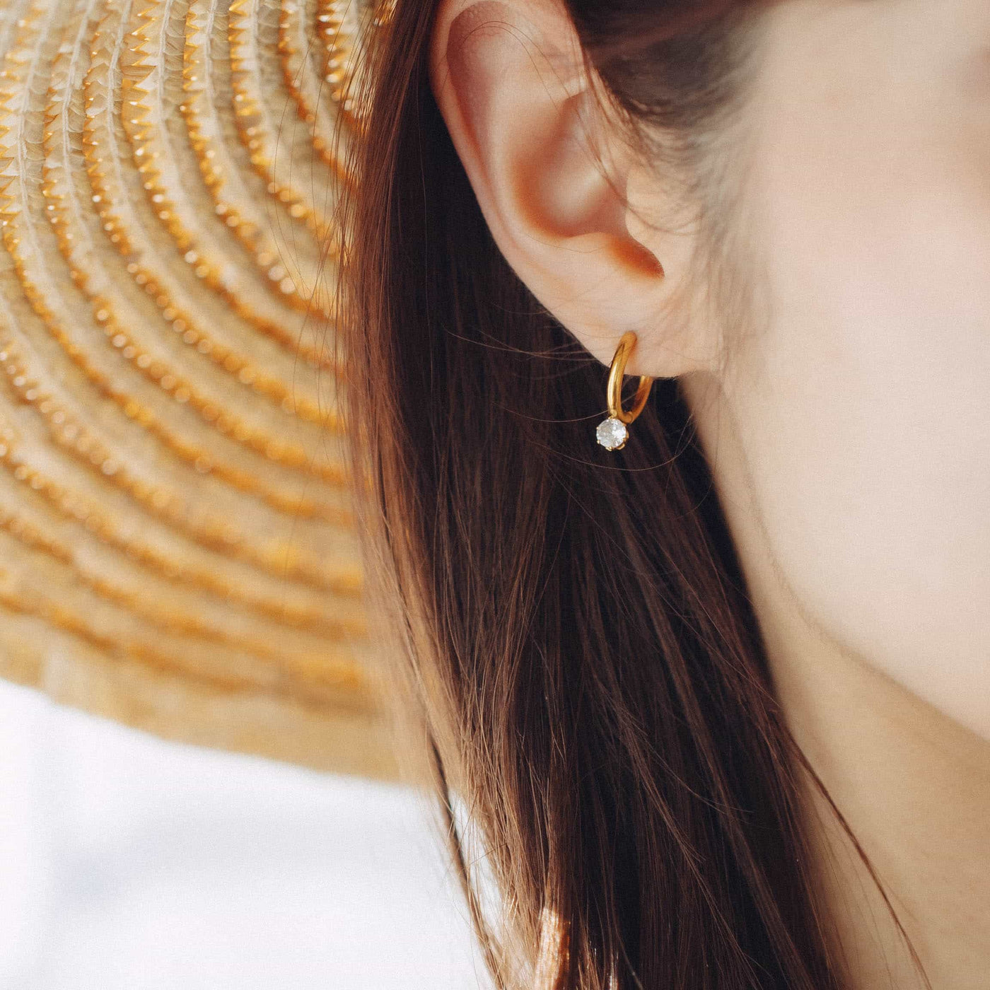 Zirconia hoop earrings p28