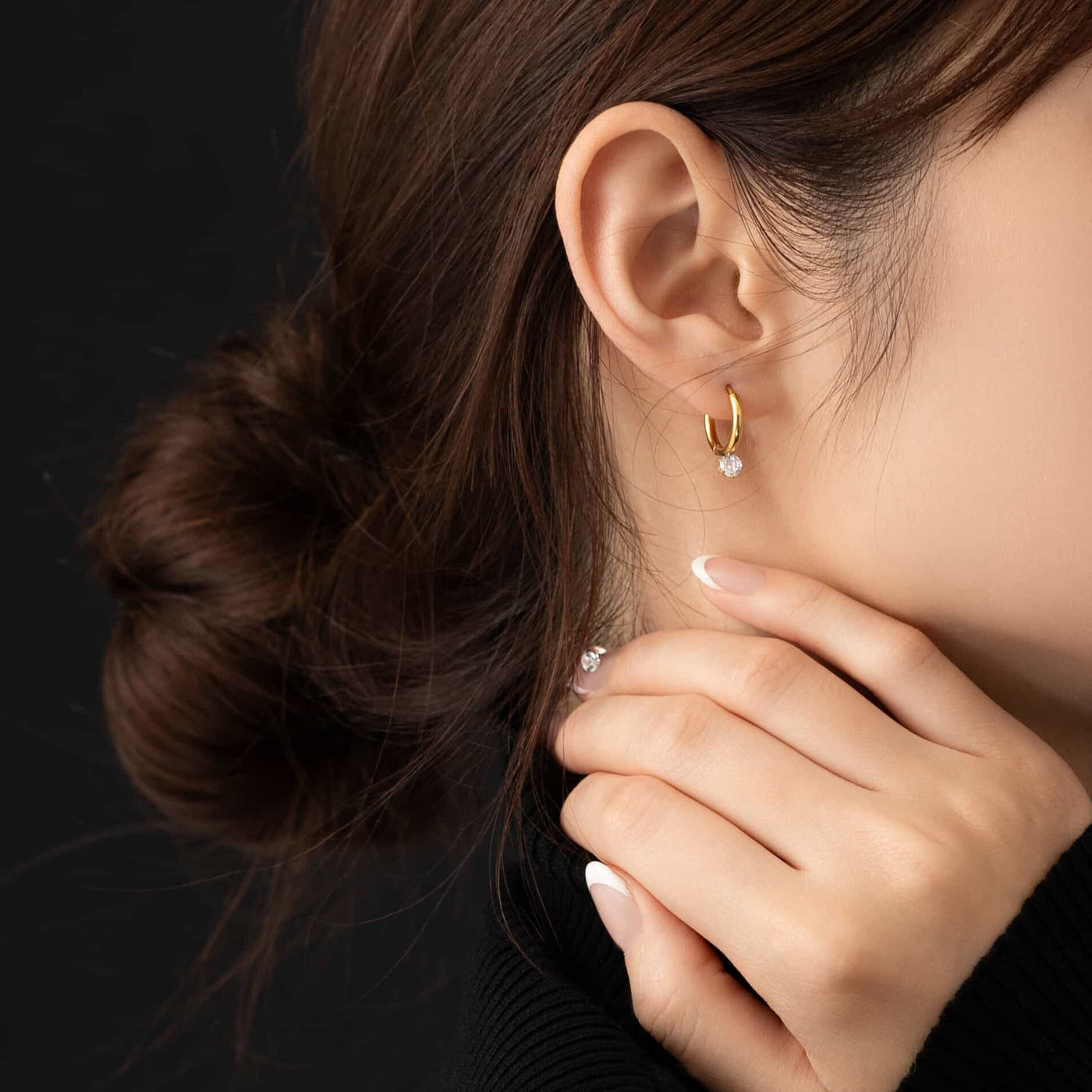 Zirconia hoop earrings p28