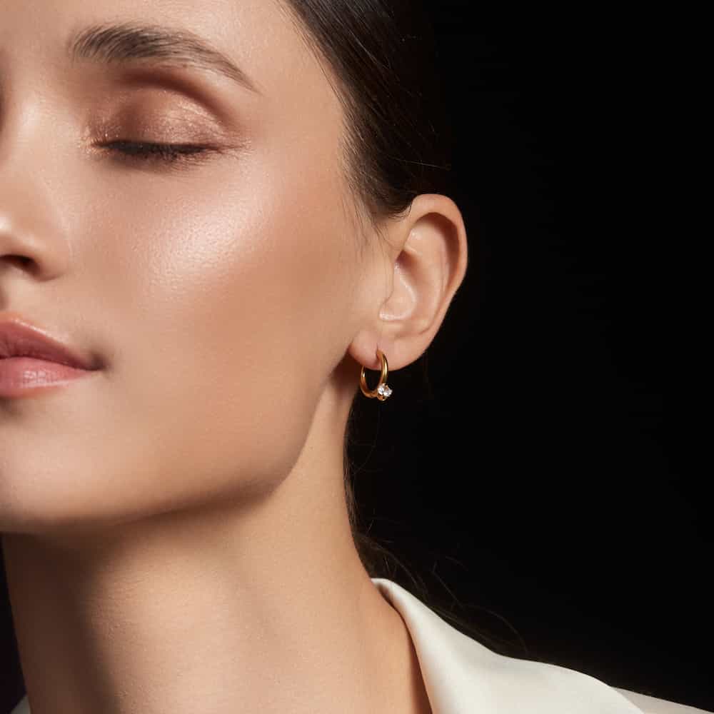 Zirconia hoop earrings p28
