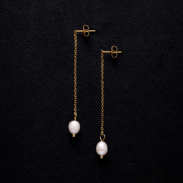 pearl earrings p97