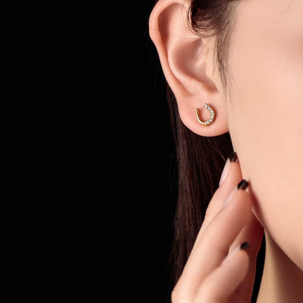 Zirconia horseshoe earrings p94