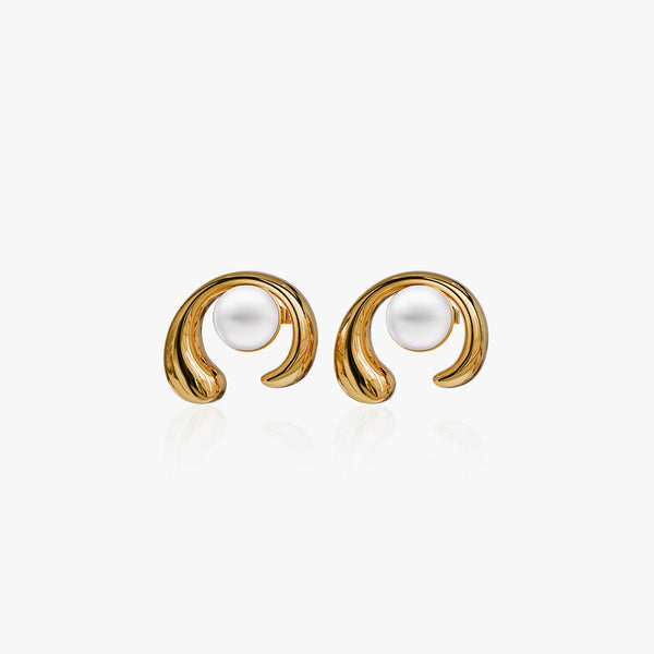 パール ピアス p135