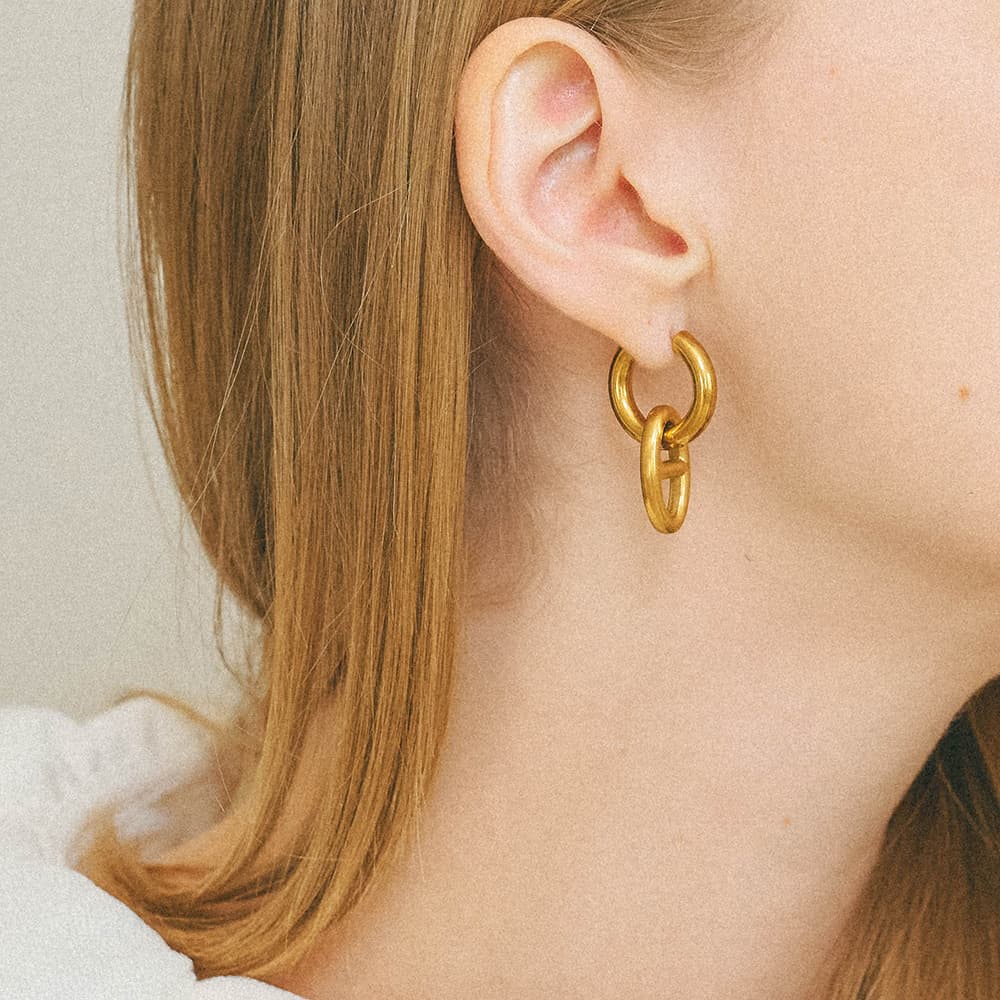 anchor earrings p61