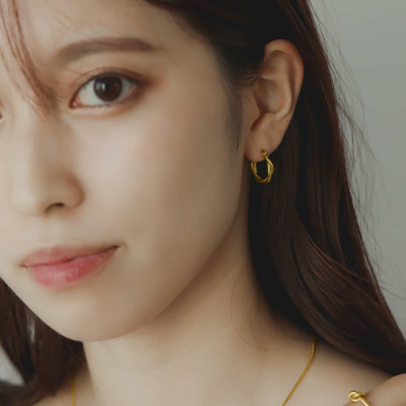 twisted hoop earrings p5