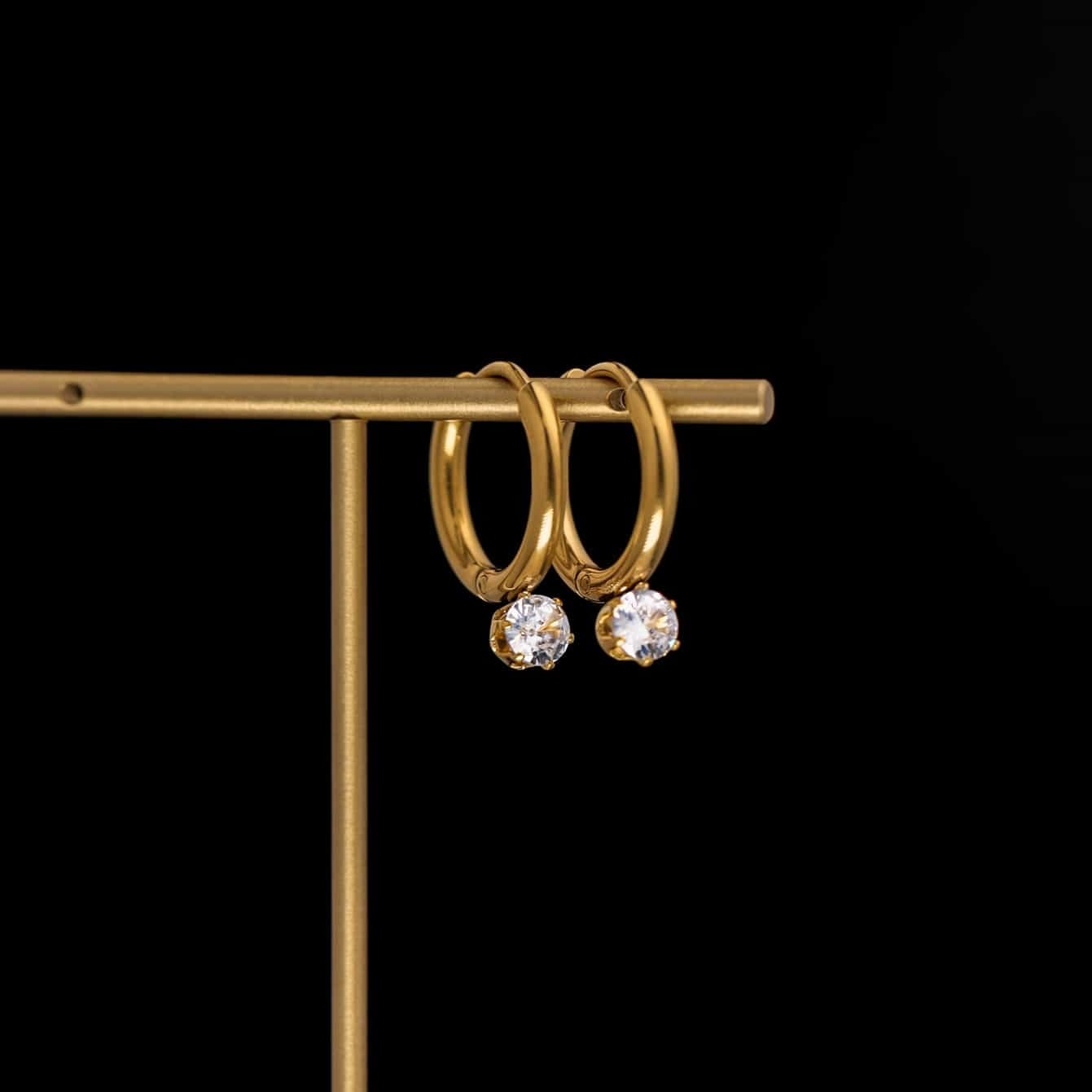 Zirconia hoop earrings p28
