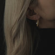 pearl earrings p53