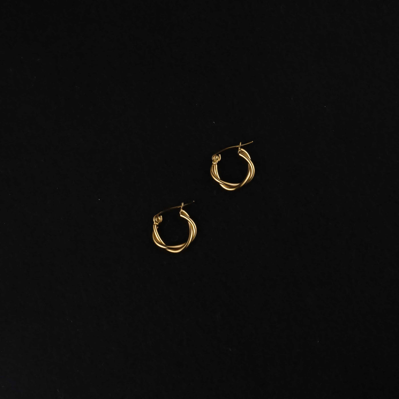 twisted hoop earrings p5