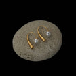 pearl earrings p53