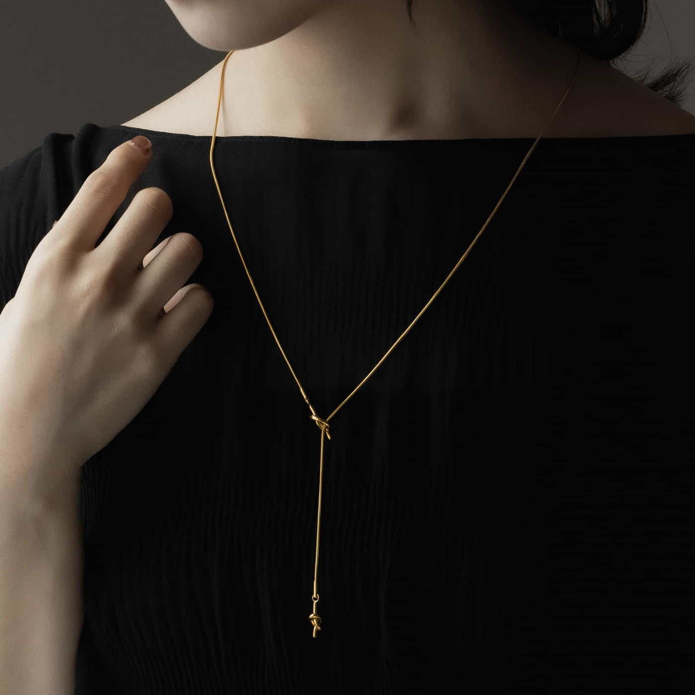 ロング ノット ネックレス n31