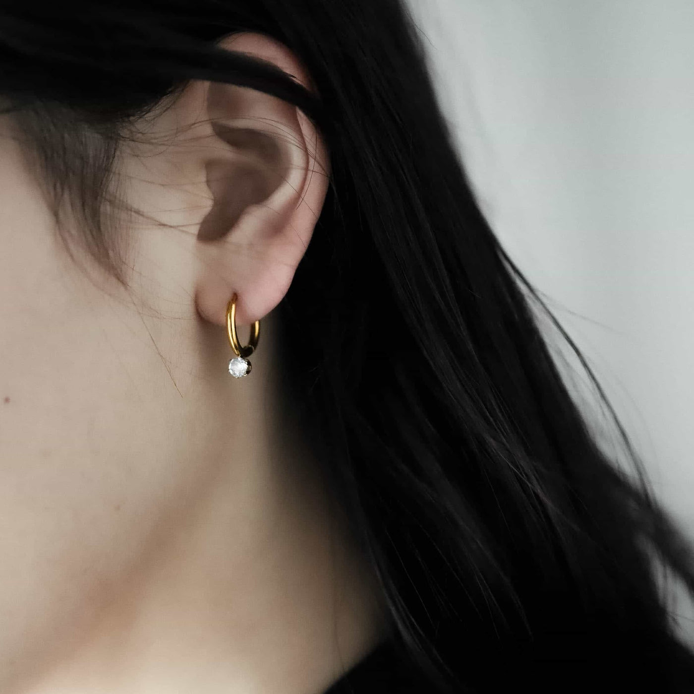 Zirconia hoop earrings p28