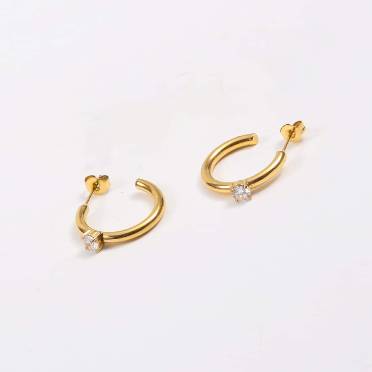 Zirconia hoop earrings p30
