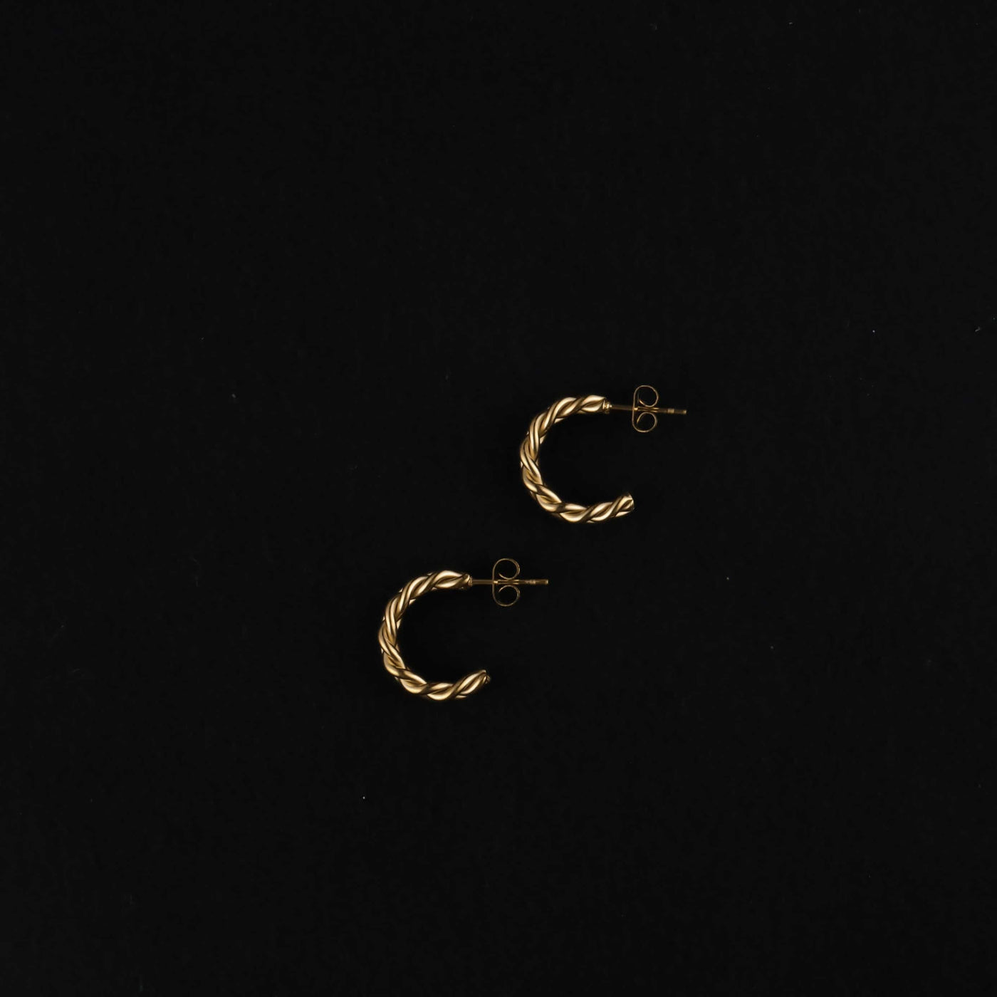 twisted hoop earrings p3