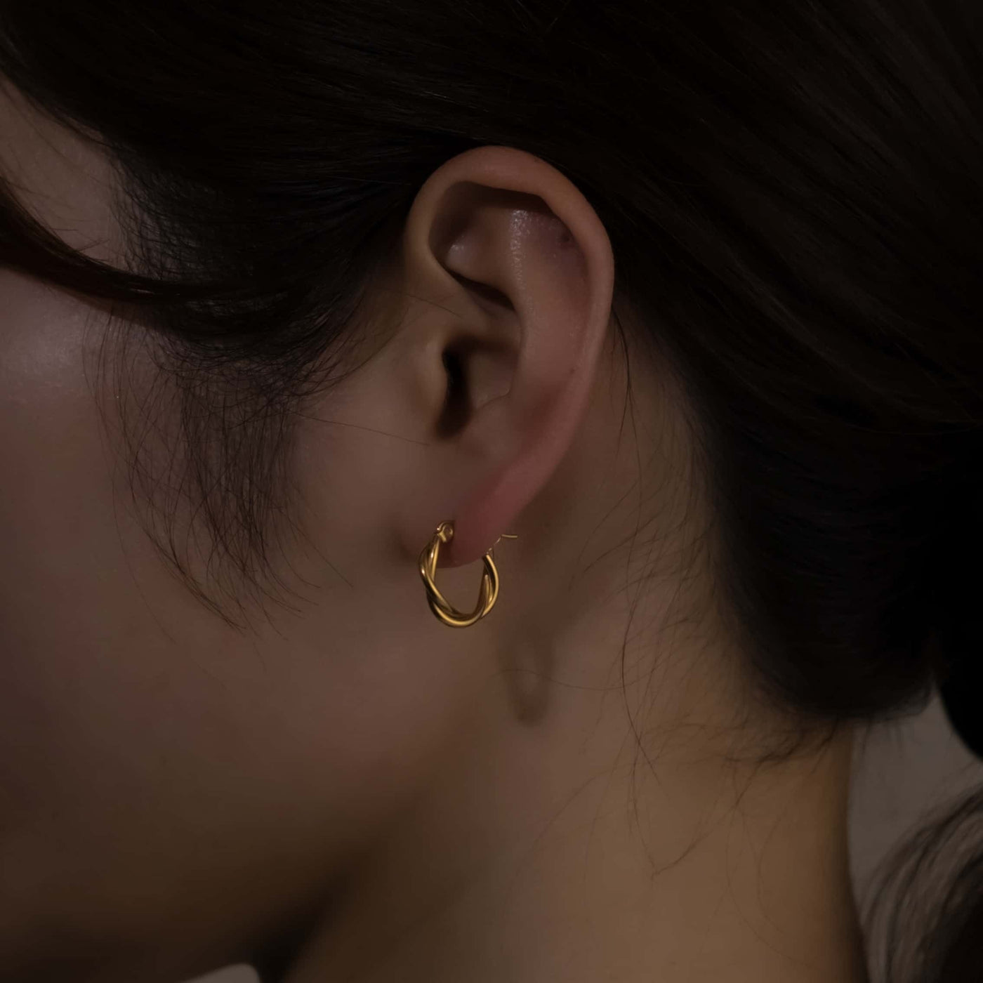 twisted hoop earrings p5