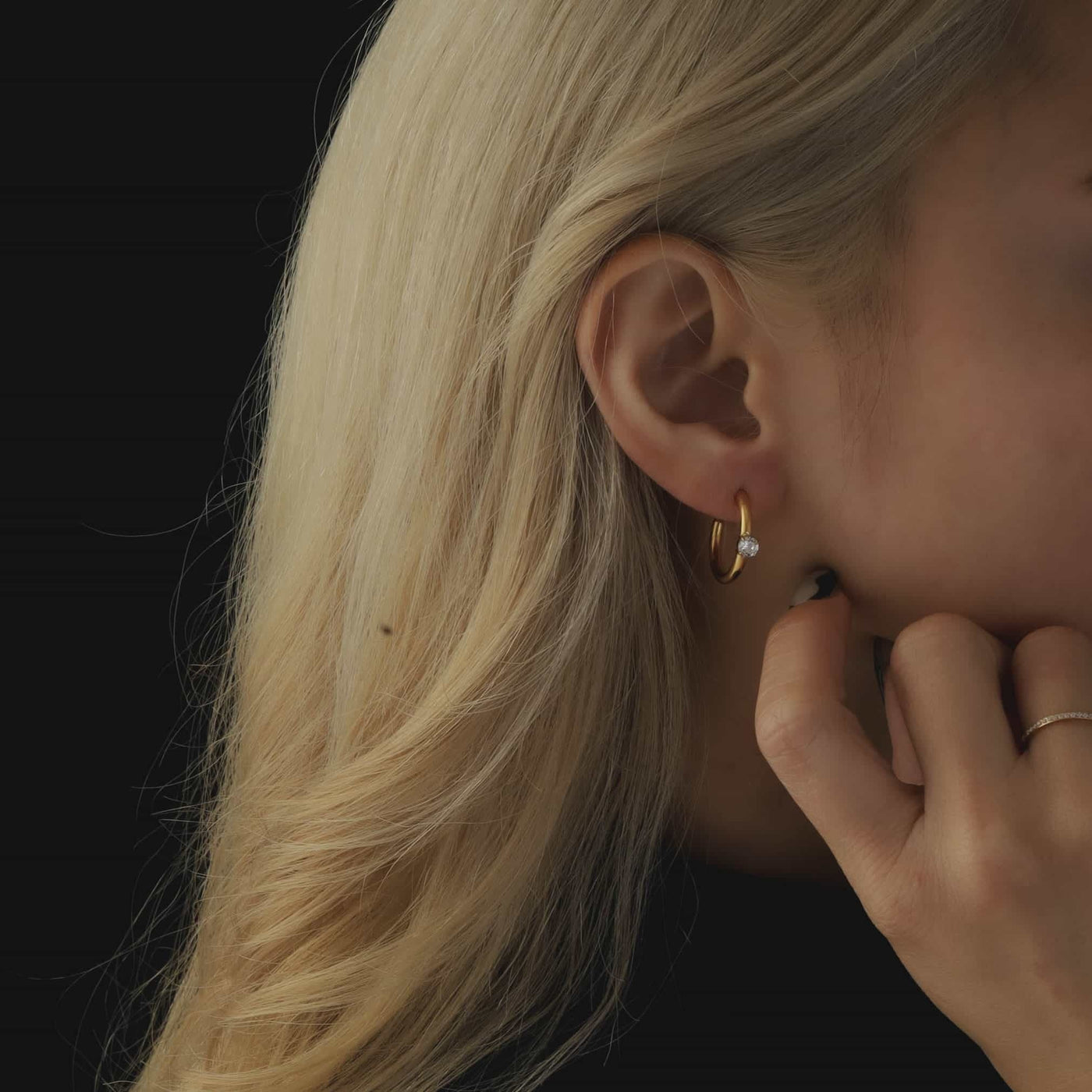 Zirconia hoop earrings p30