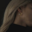 pearl earrings p53